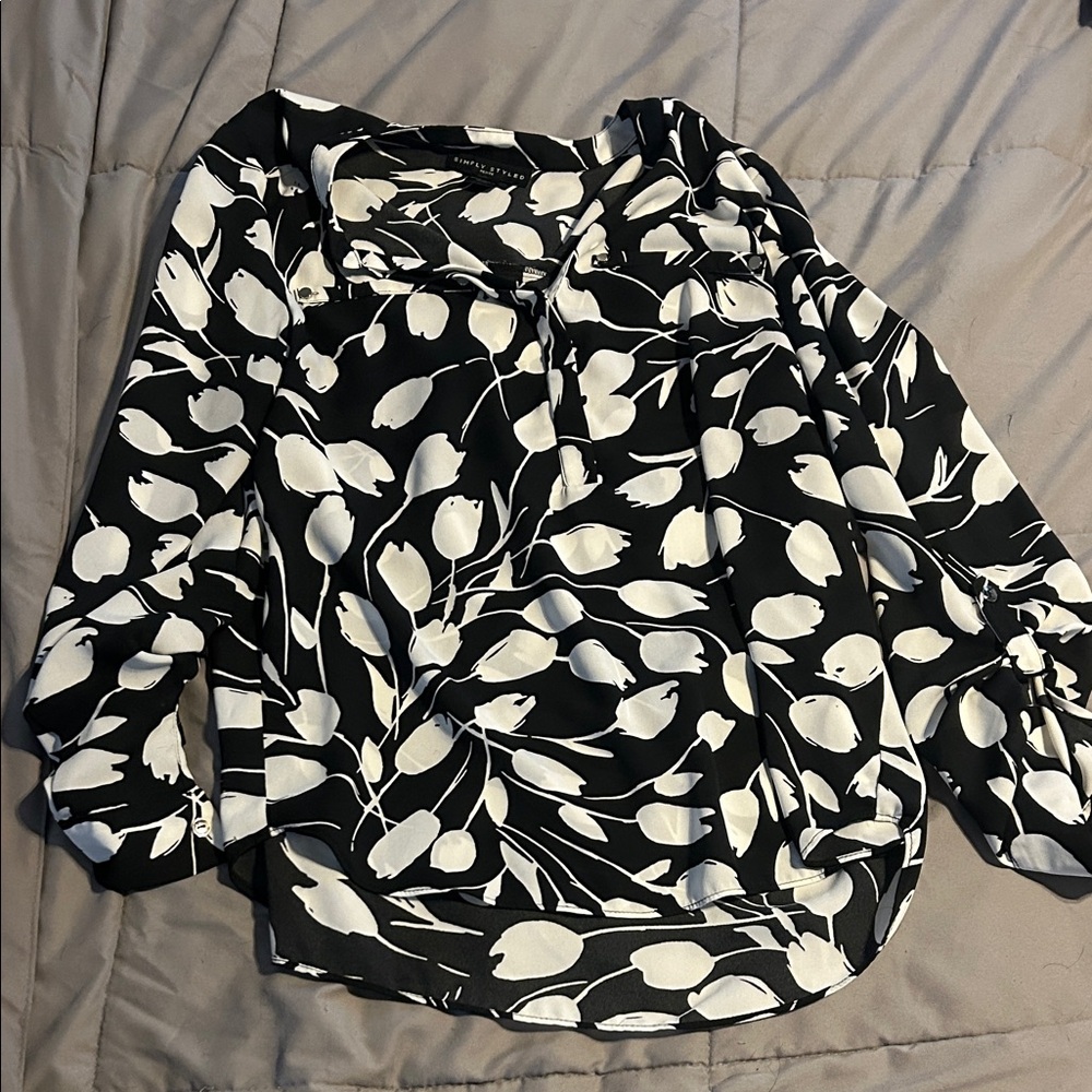 Simply Styled Black and White Floral Blouse